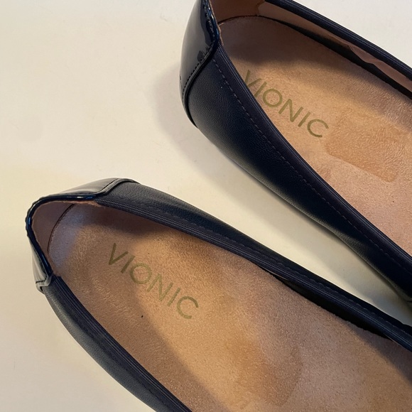 Vionic MINNA cap toe ballet flats Size 7 - Picture 4 of 9